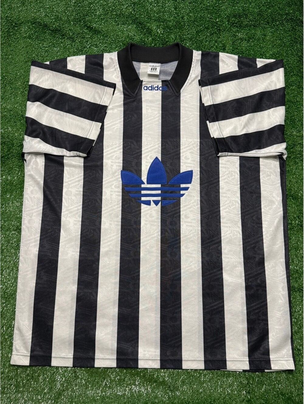 Vintage 90s Adidas Football Jersey | Size L (44-46)